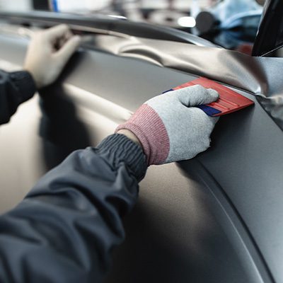 como-preparar-o-automovel-para-o-envelopamento-placart-produtos-gmn-dcd